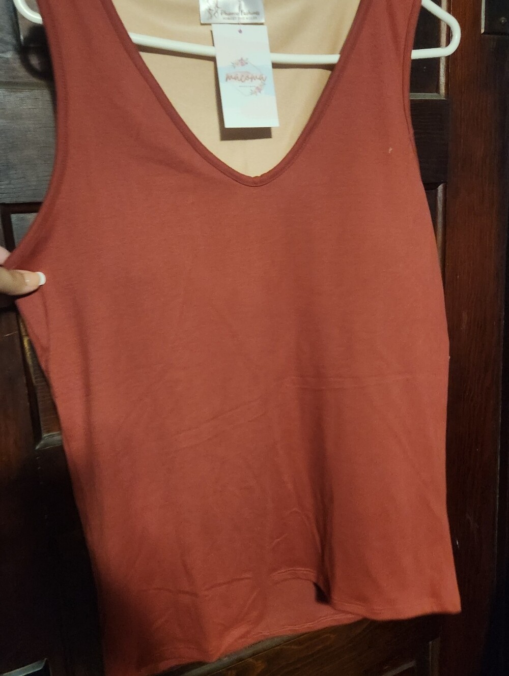 Sleeveless V-Neck Tank Top - Rust - Picture 6 of 6